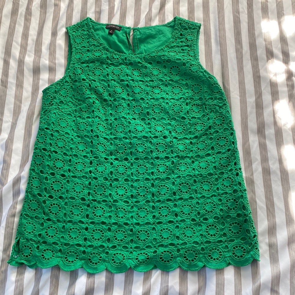 🌸 green tank
